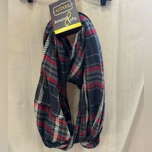 NWT Altare infinity loop scarf